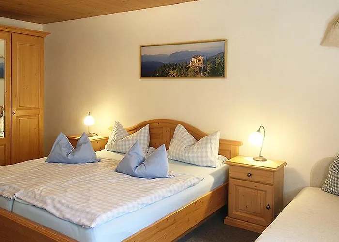 Bed & Breakfast Gaestehaus Kerschbaum 3*