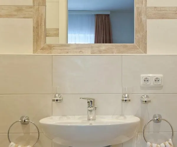 Gaestehaus Kerschbaum Bed & Breakfast