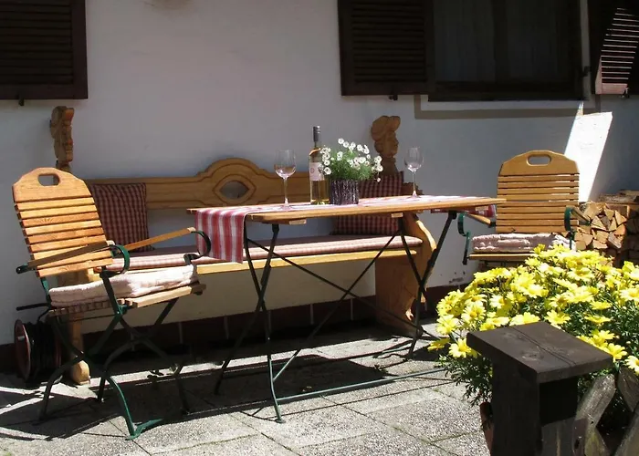 Gaestehaus Kerschbaum Bed & Breakfast 3*