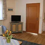 Gaestehaus Kerschbaum Bed and Breakfast