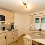 Gaestehaus Kerschbaum Bed and Breakfast Grainau