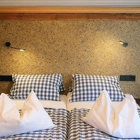 Bed & Breakfast Gaestehaus Kerschbaum 3*