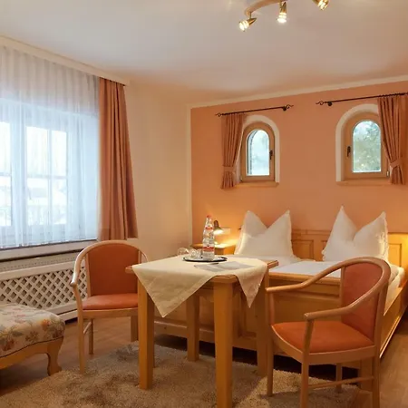 Gaestehaus Kerschbaum *